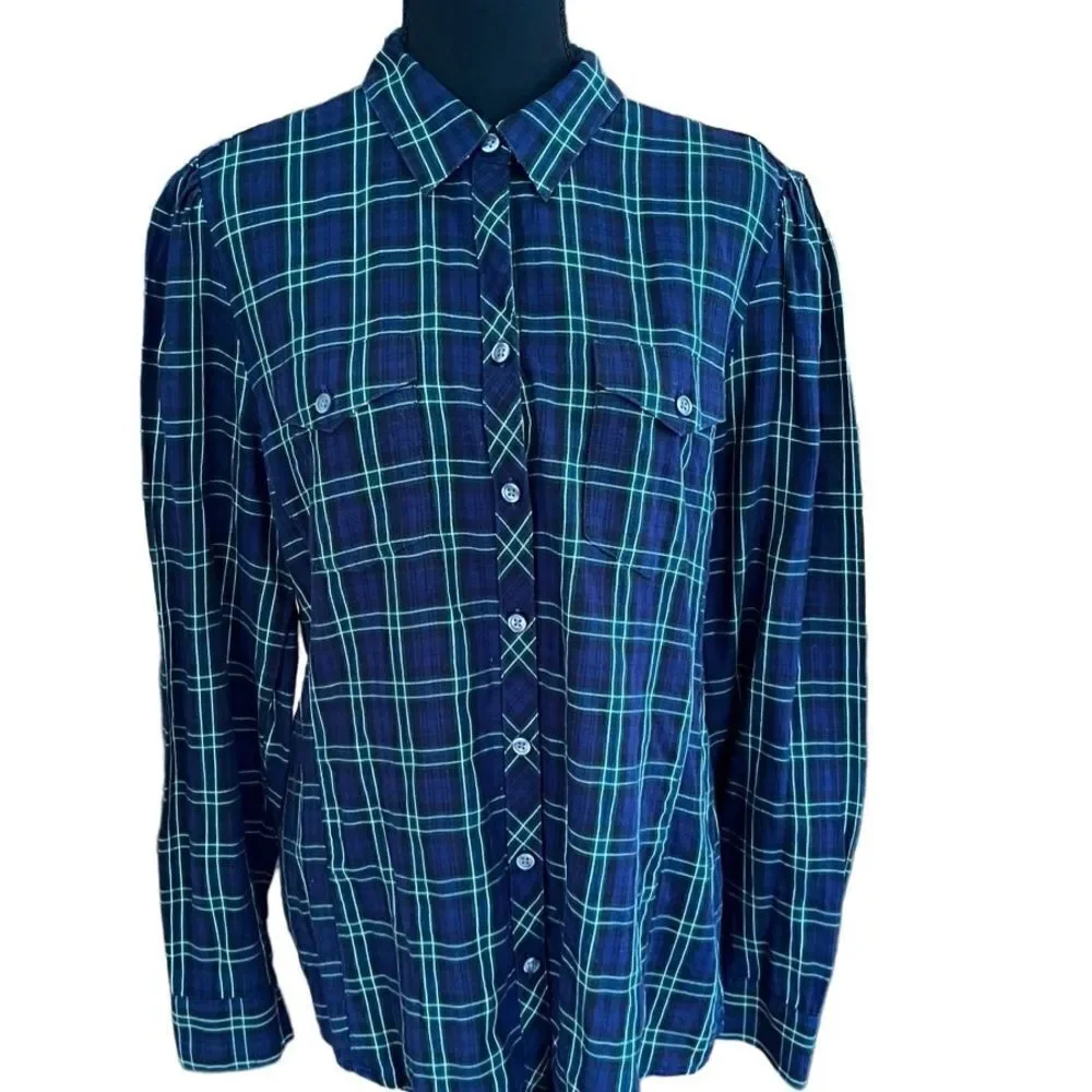 Banana Republic navy blue plaid lightweight cotton/spandex button front L shirt